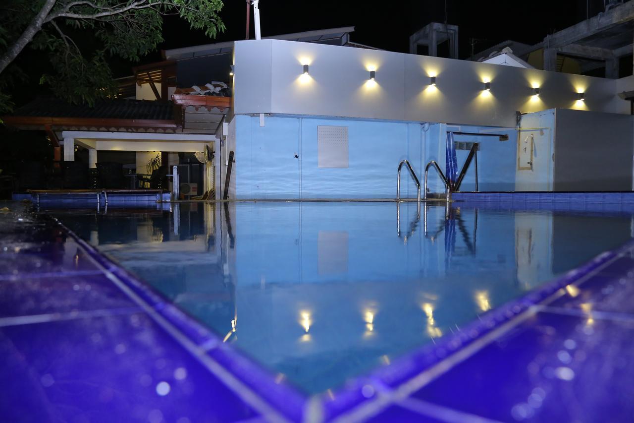 Thilaka City Hotel 阿努拉德普勒 外观 照片