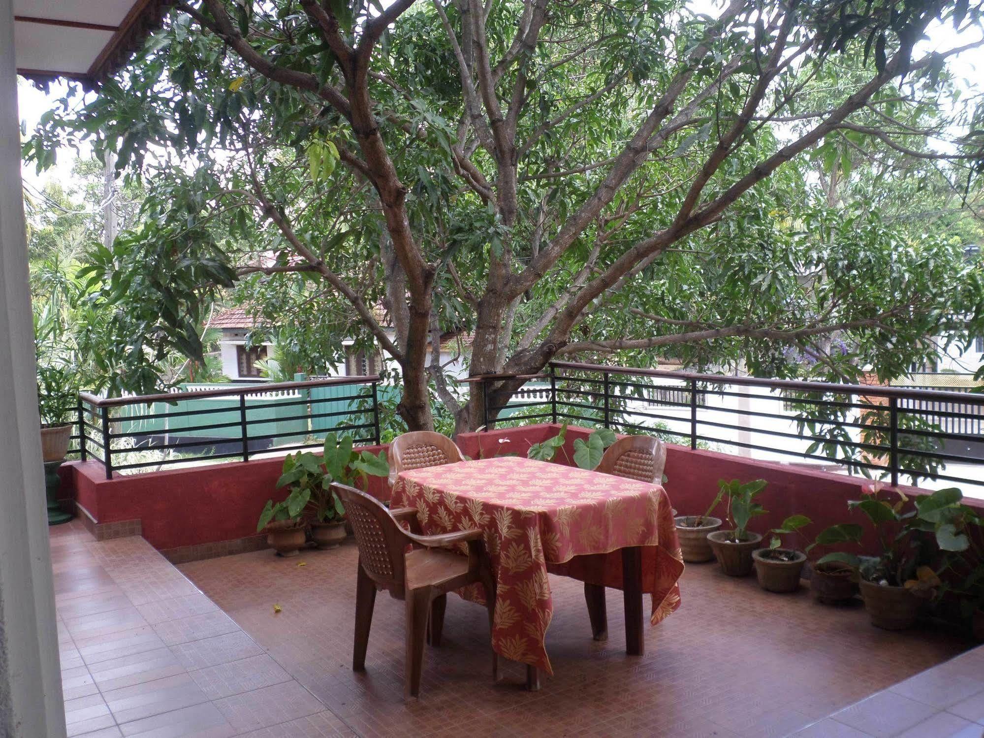 Thilaka City Hotel 阿努拉德普勒 外观 照片
