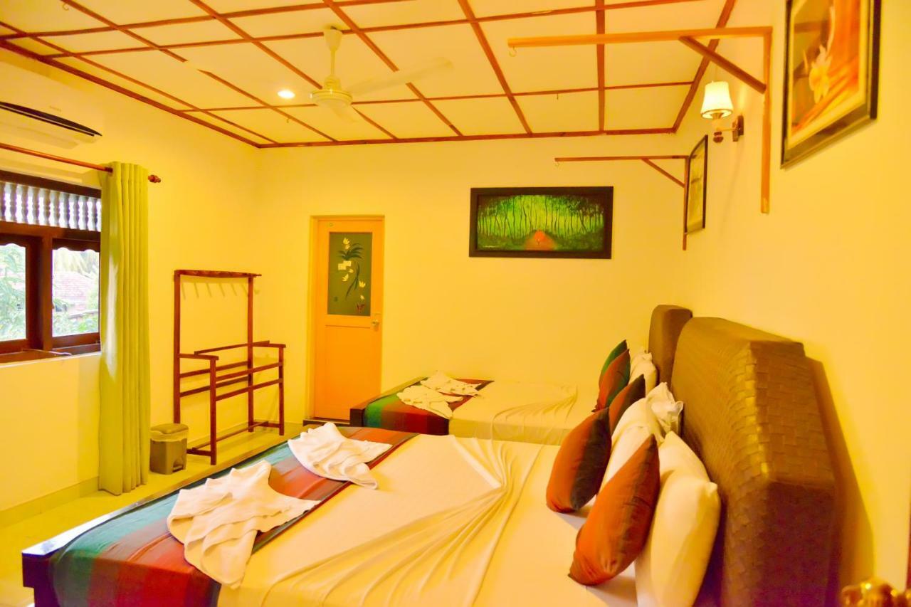 Thilaka City Hotel 阿努拉德普勒 外观 照片