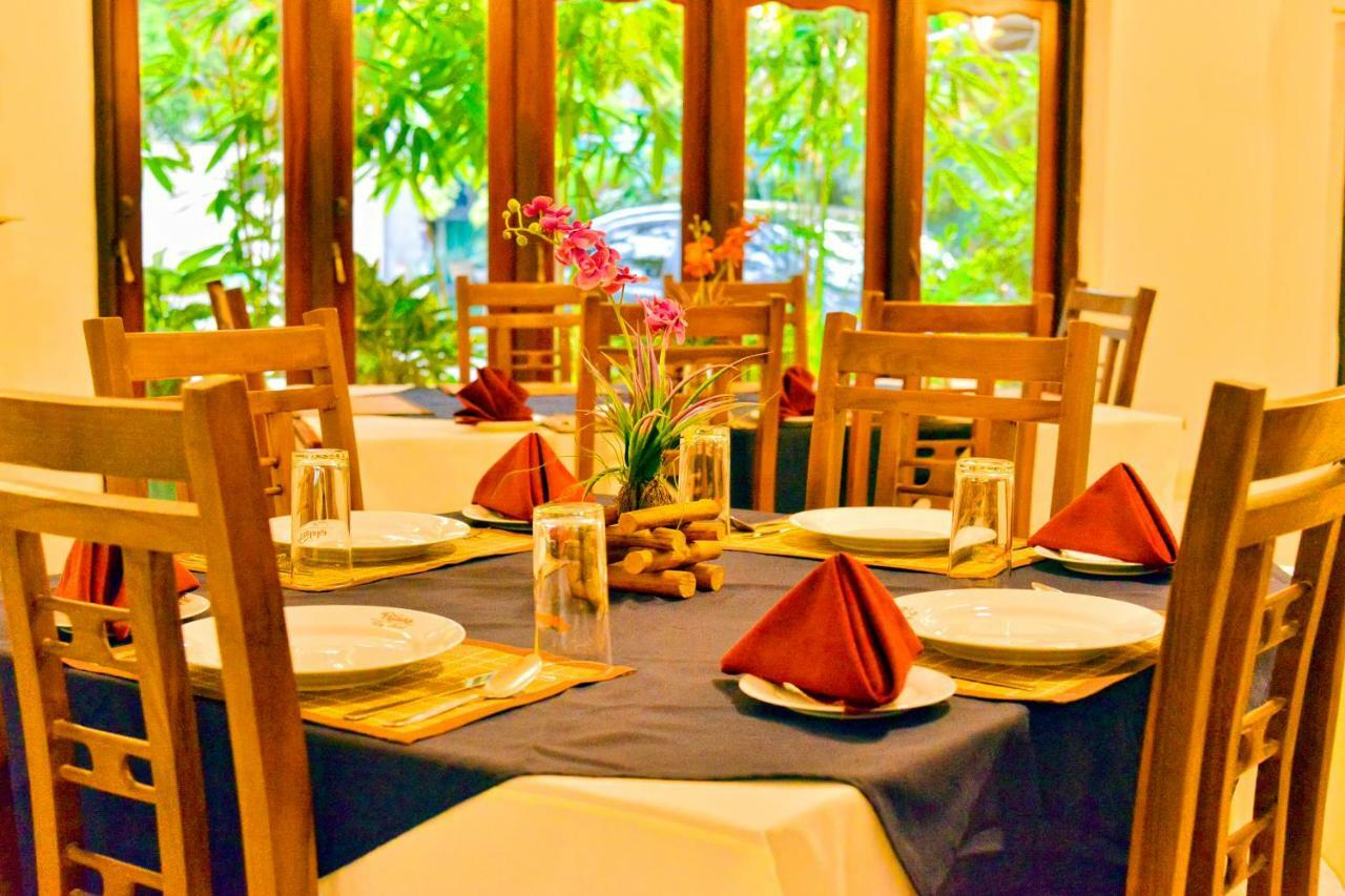 Thilaka City Hotel 阿努拉德普勒 外观 照片